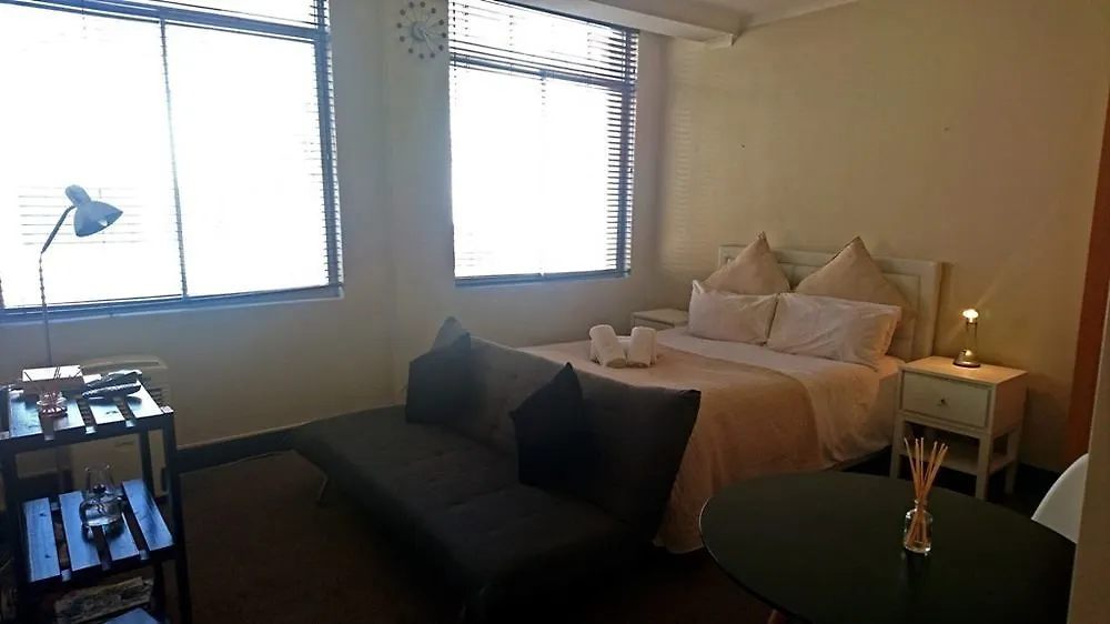 Apartment Urban Oasis At The Square
