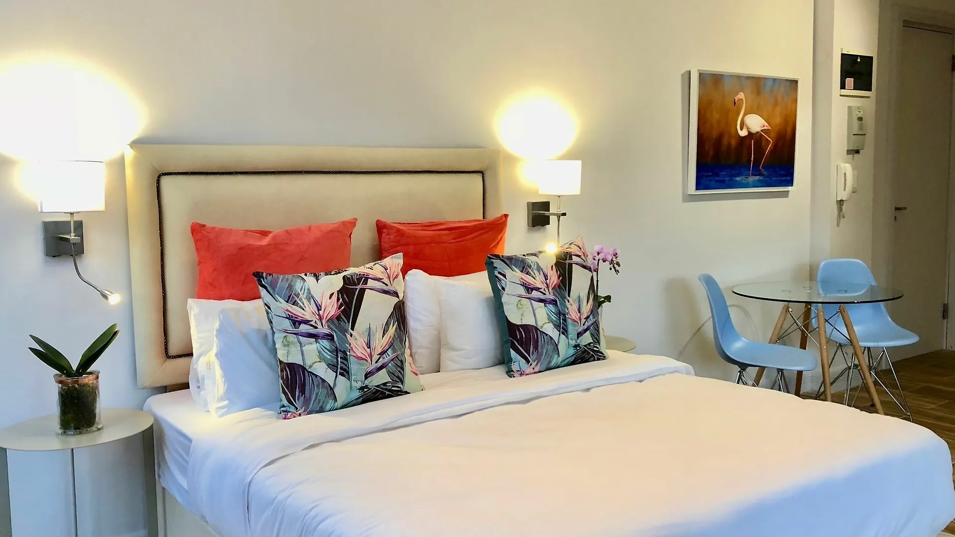 Urban Oasis At The Square 0*, Cape Town South Africa