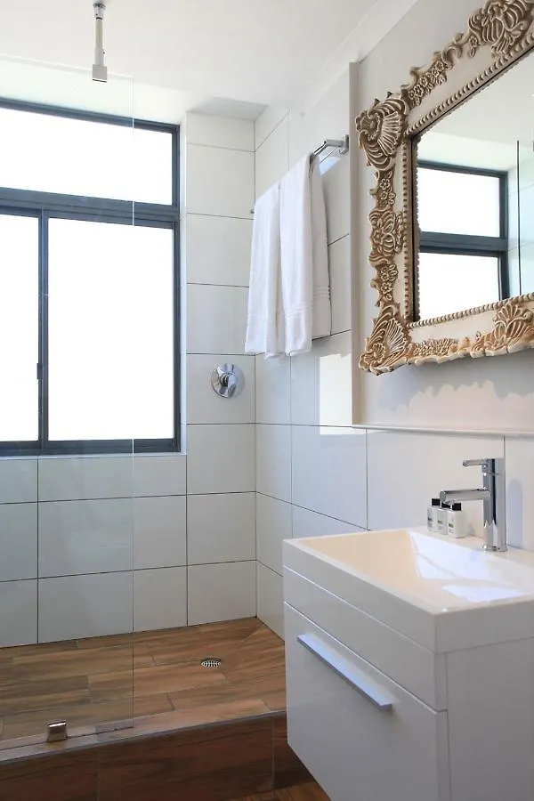 Apartment Urban Oasis At The Square